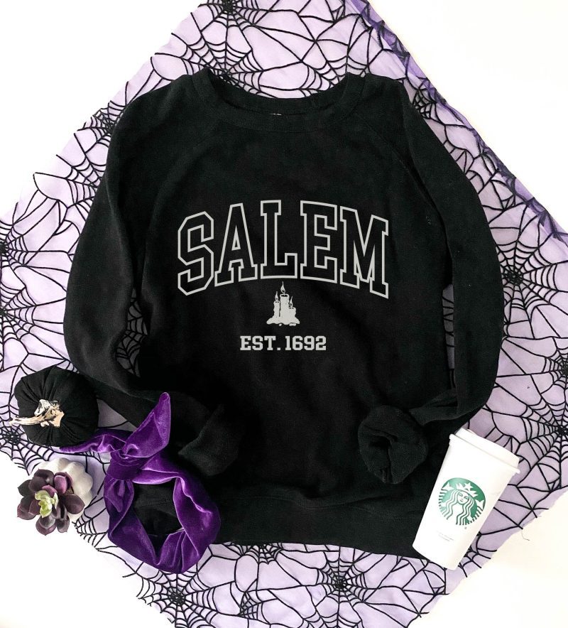 salem est 1692 basic fleece sweatshirt halloween sweatshirt gildan 18000 sweatshirt 695182